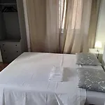 Varanda Privada Iroom Rum i privatbostad