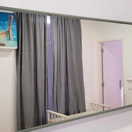 Varanda Privada Iroom Δωμάτια σε οικογενειακή κατοικία *