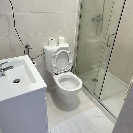 Δωμάτια σε οικογενειακή κατοικία Varanda Privada Iroom *
