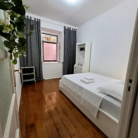 Varanda Privada Iroom Δωμάτια σε οικογενειακή κατοικία Lisboa